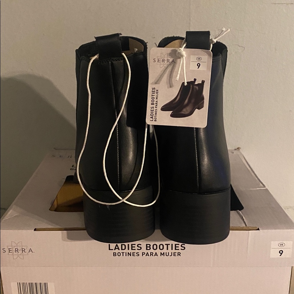Booties - Picture 4 of 8